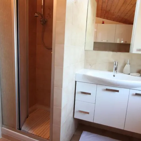 Apartment Lake View Attic Nesso